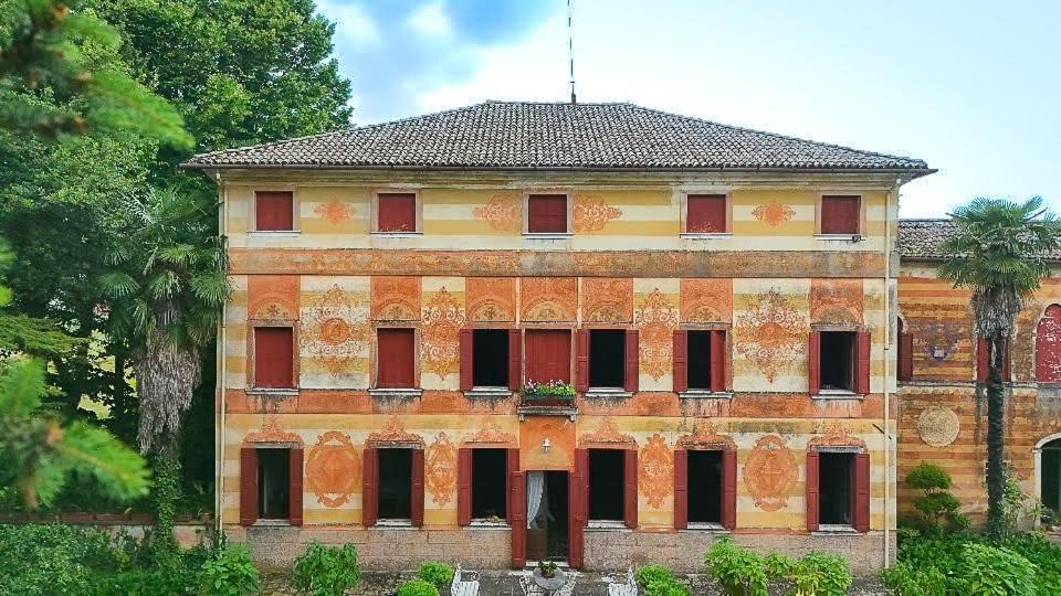 Villa Di Campagna Immersa Nella Natura Zero Branco Exterior foto